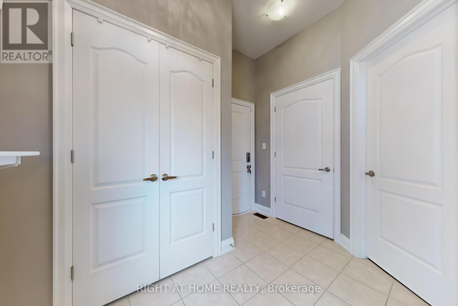 2003 Deerview Common, Oakville (Bc Bronte Creek), Ontario  L6M 0Y2 - Photo 31 - W12424362