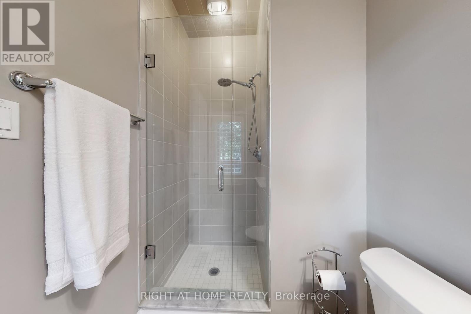 2003 Deerview Common, Oakville (Bc Bronte Creek), Ontario  L6M 0Y2 - Photo 36 - W12424362