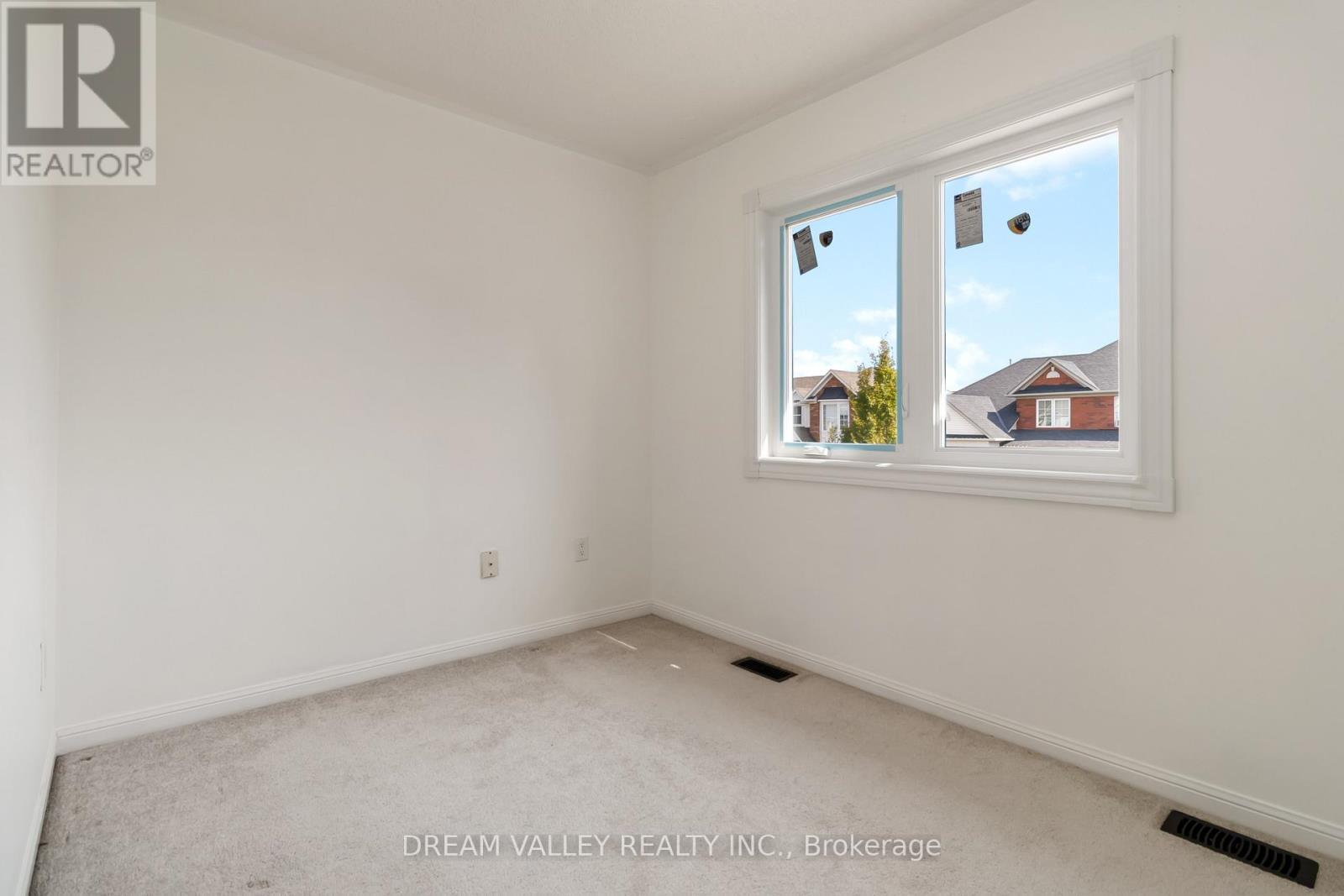 1517 Evans Terrace, Milton, Ontario  L9T 5J5 - Photo 22 - W12424366