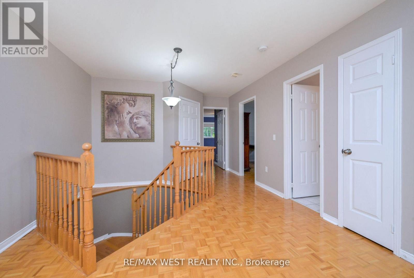 32 Crestridge Drive, Caledon, Ontario  L7E 2T7 - Photo 17 - W12424368