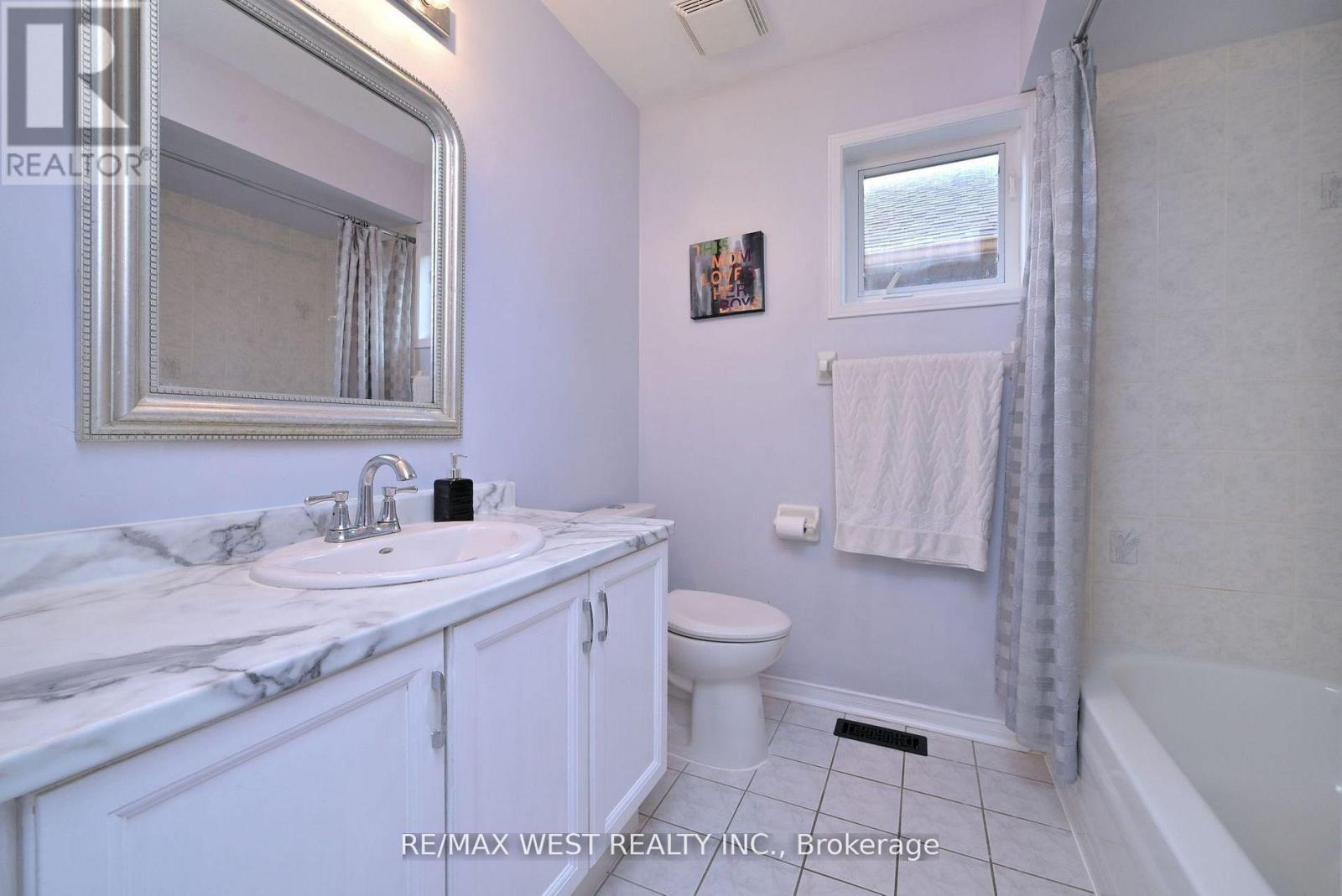 32 Crestridge Drive, Caledon, Ontario  L7E 2T7 - Photo 24 - W12424368