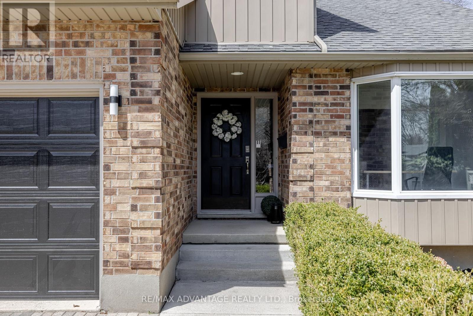 1809 Phillbrook Drive, London North, Ontario  N5X 2Y2 - Photo 6 - X12377777
