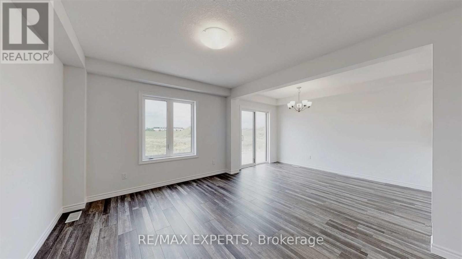 374 Bradshaw Drive, Stratford, Ontario  N5A 0C8 - Photo 3 - X12424311