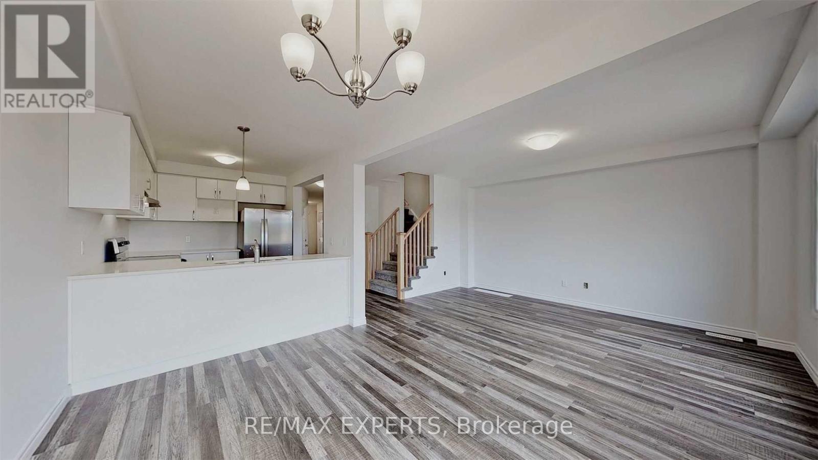 374 Bradshaw Drive, Stratford, Ontario  N5A 0C8 - Photo 5 - X12424311