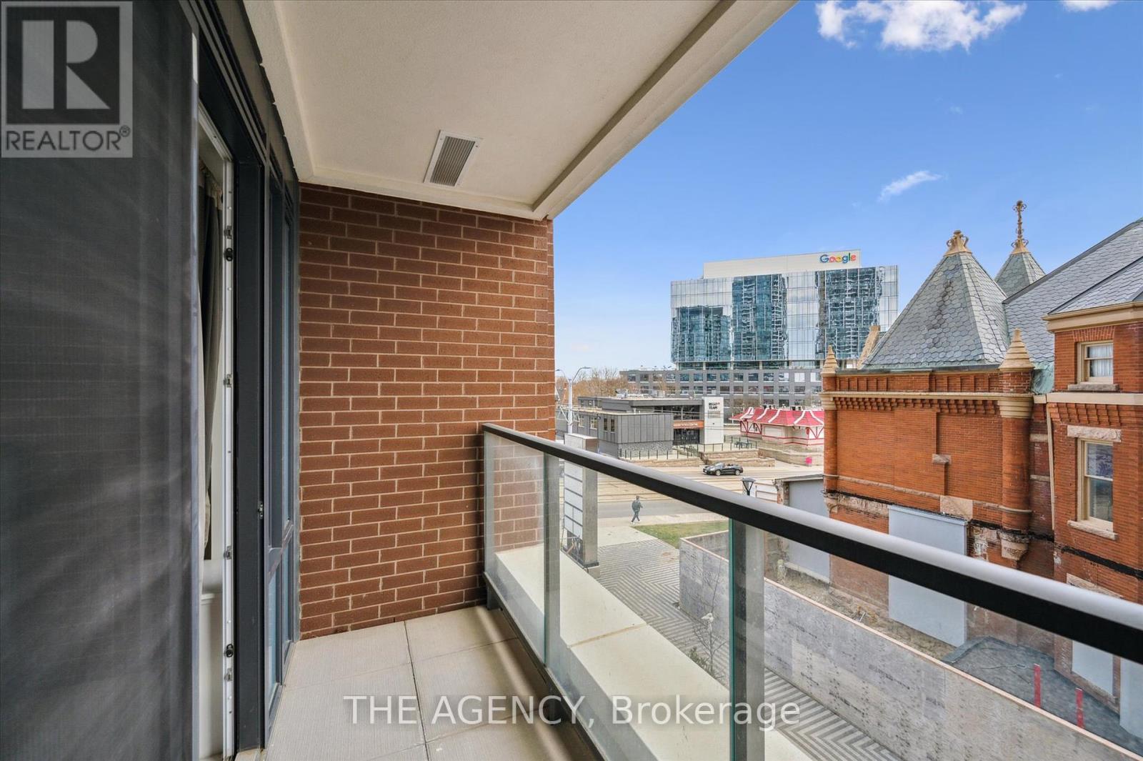 209 - 5 Wellington Street S, Kitchener, Ontario  N2G 1C7 - Photo 12 - X12424374