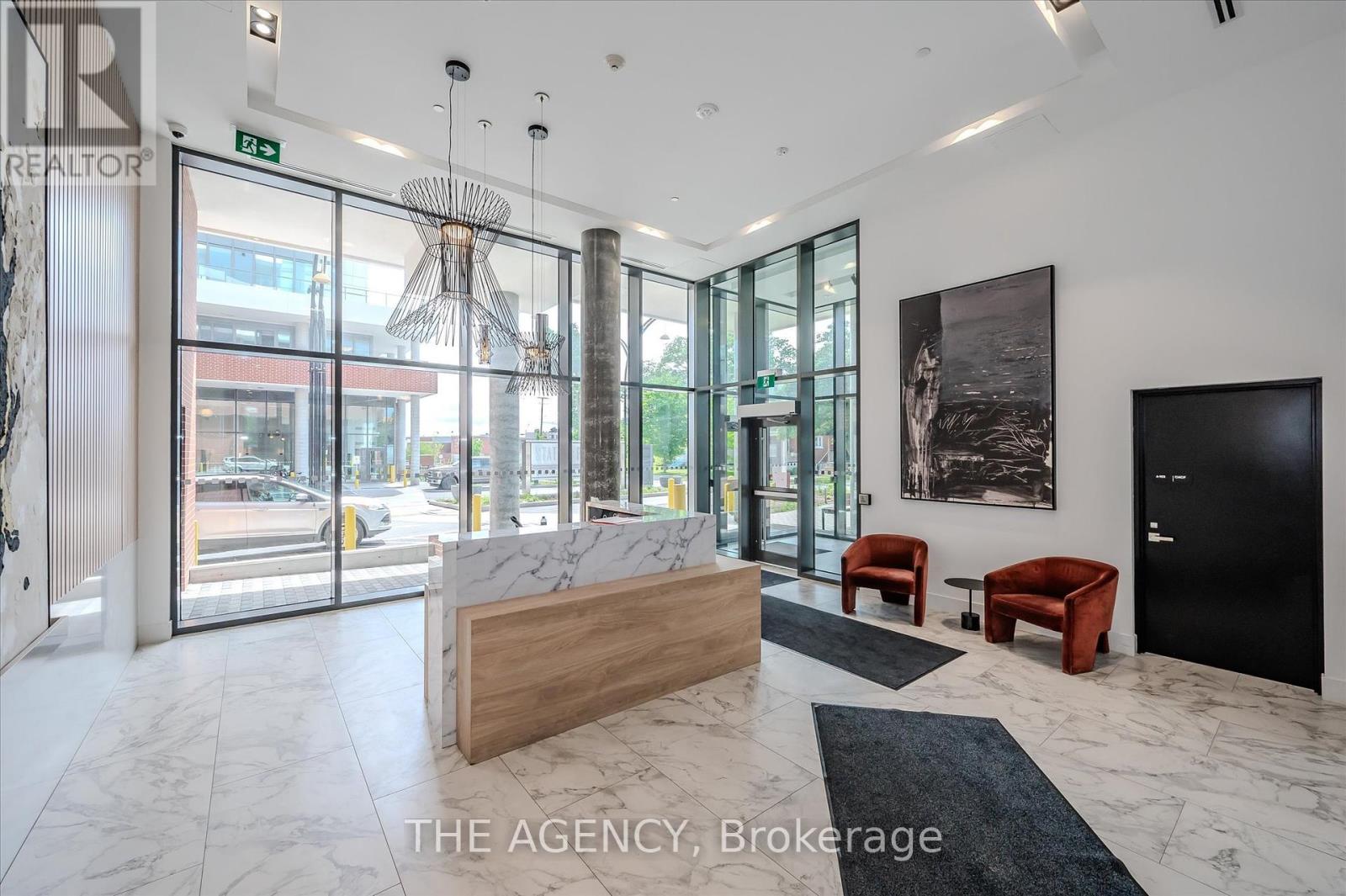 209 - 5 Wellington Street S, Kitchener, Ontario  N2G 1C7 - Photo 4 - X12424374
