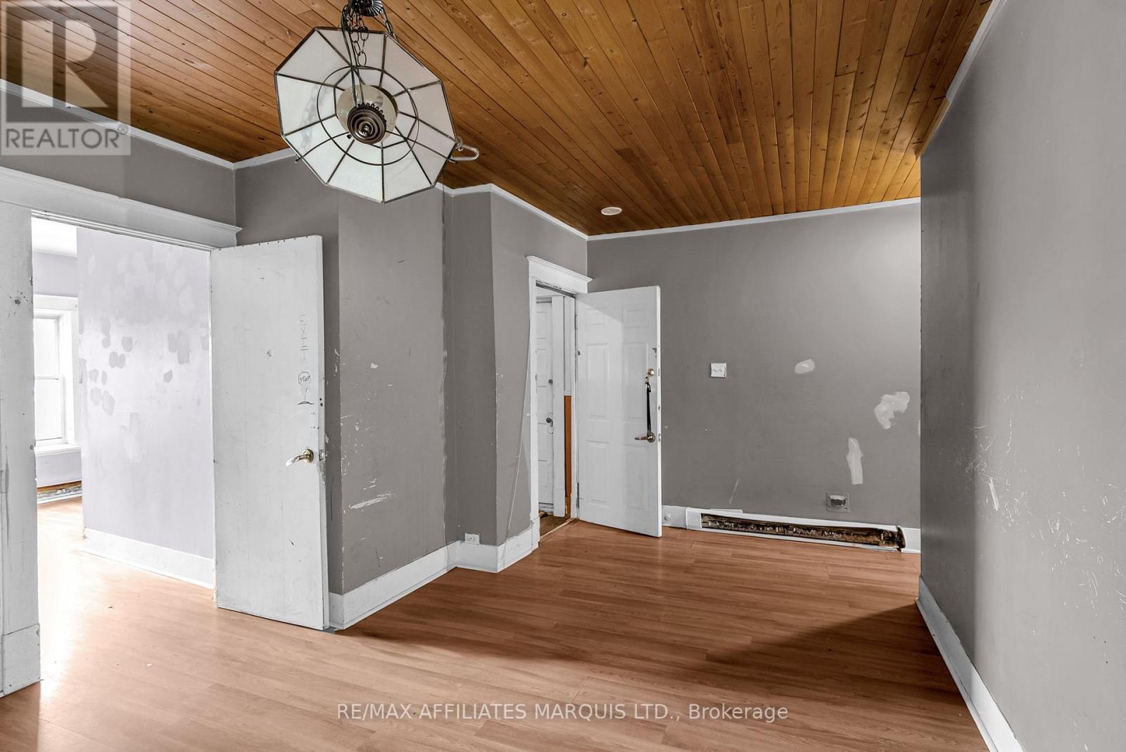 111 Montreal Road, Cornwall, Ontario  K6H 1B2 - Photo 20 - X12304456