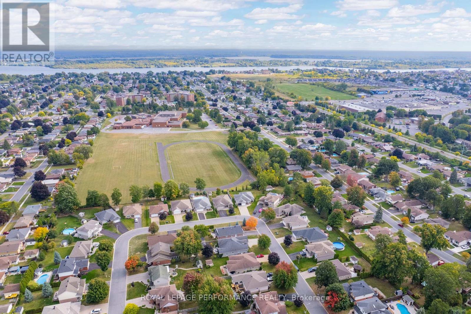 541 Dean Drive, Cornwall, Ontario  K6H 7H7 - Photo 48 - X12417430