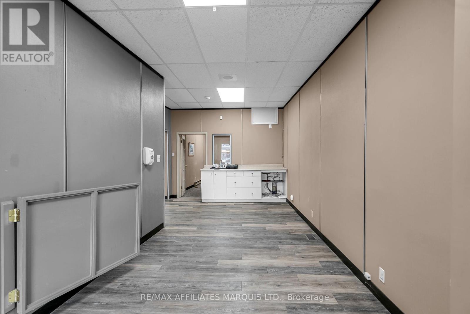111 Montreal Road, Cornwall, Ontario  K6H 1B2 - Photo 4 - X12304456