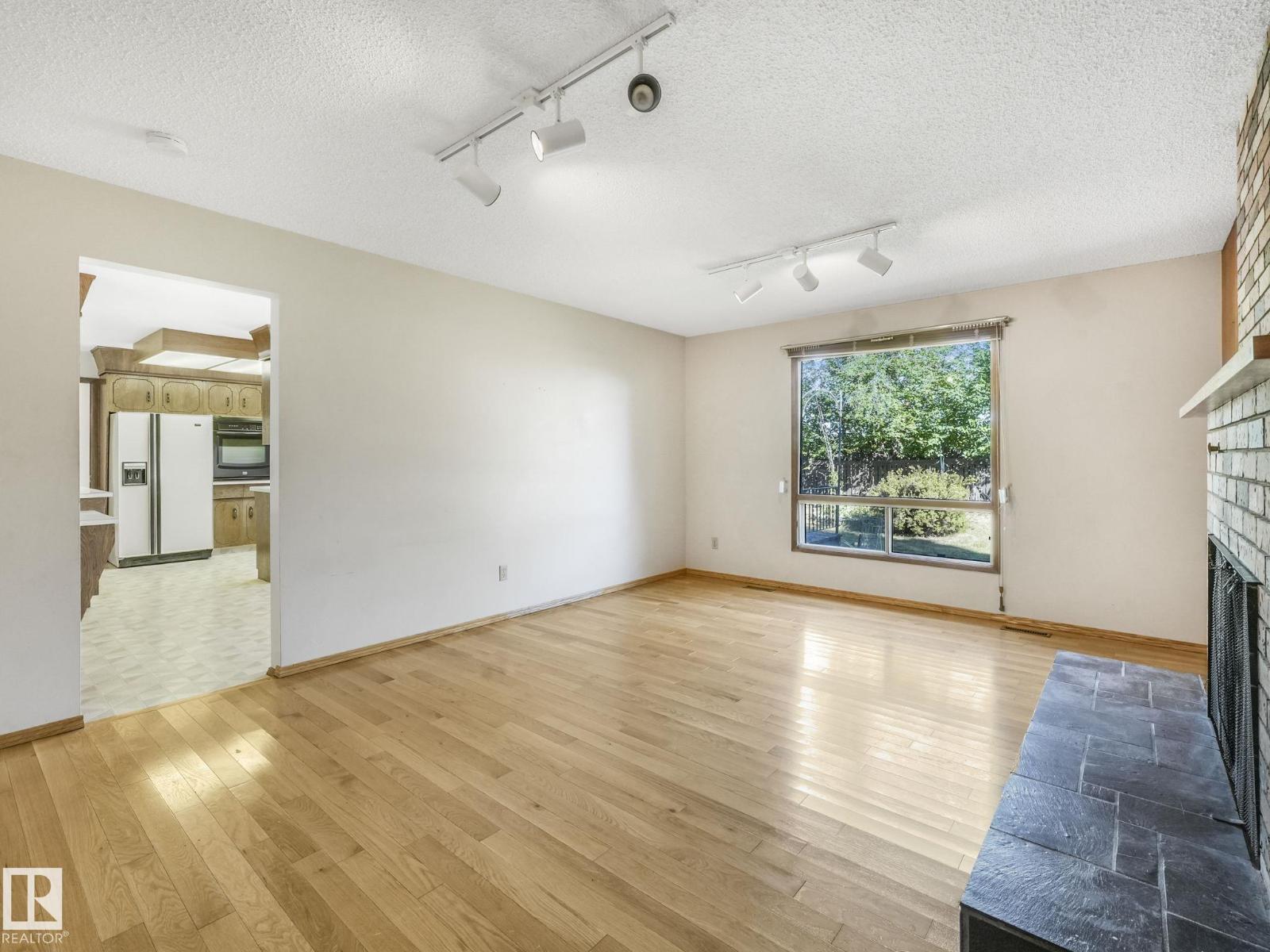 3213 111a St Nw, Edmonton, Alberta  T6J 3Y5 - Photo 16 - E4459246