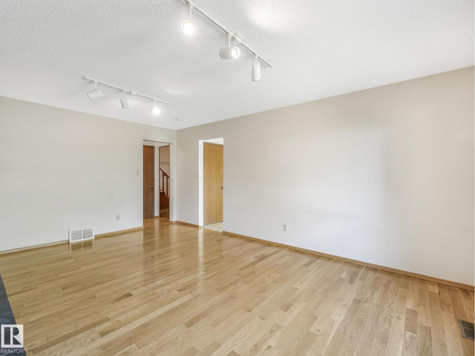 3213 111a St Nw, Edmonton, Alberta  T6J 3Y5 - Photo 17 - E4459246