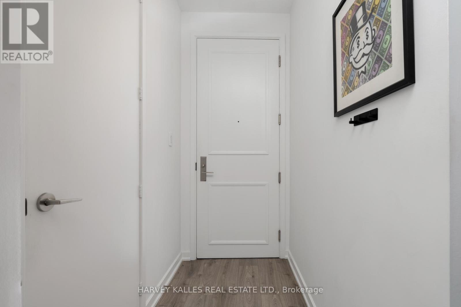 317 - 380 Macpherson Avenue, Toronto, Ontario  M4V 3E3 - Photo 7 - C12424458