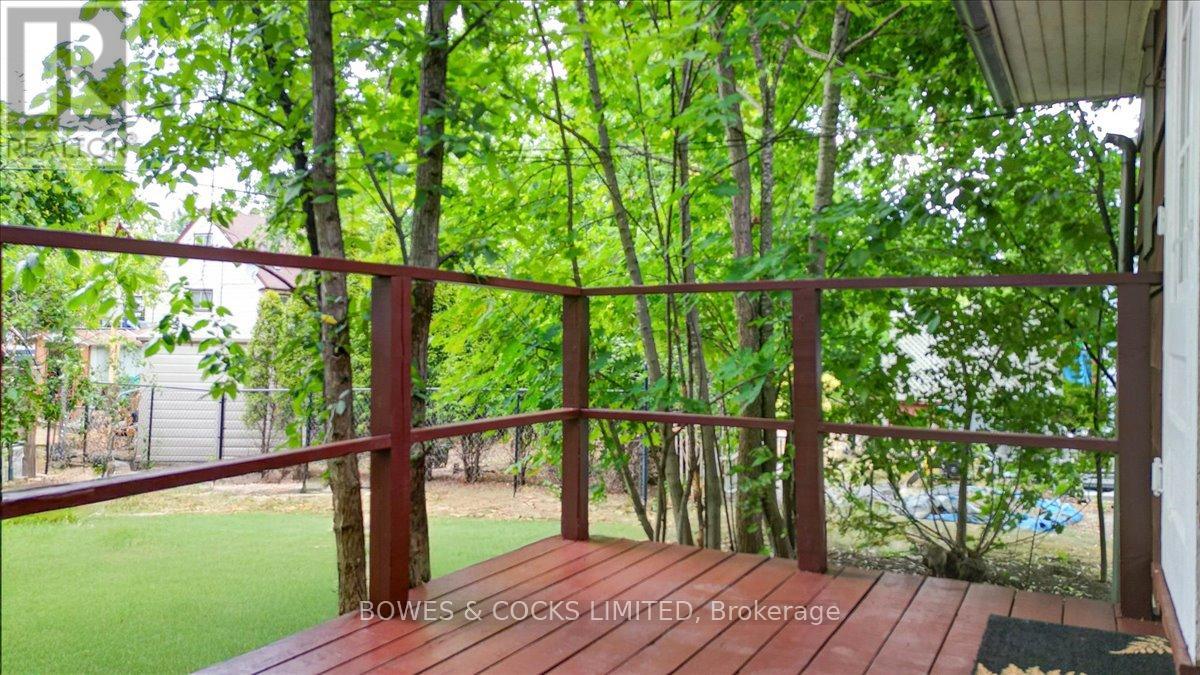 722 Gillespie Avenue, Peterborough, Ontario K9J 4B7 - Photo 17 - X12357472