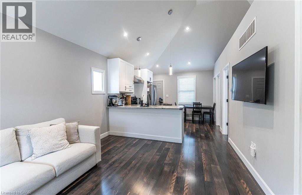 222 Kensington Avenue N, Hamilton, Ontario  L8L 7N7 - Photo 8 - 40773325
