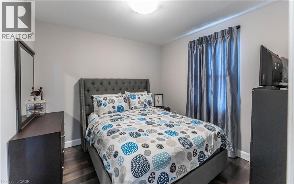 222 Kensington Avenue N, Hamilton, Ontario  L8L 7N7 - Photo 9 - 40773325