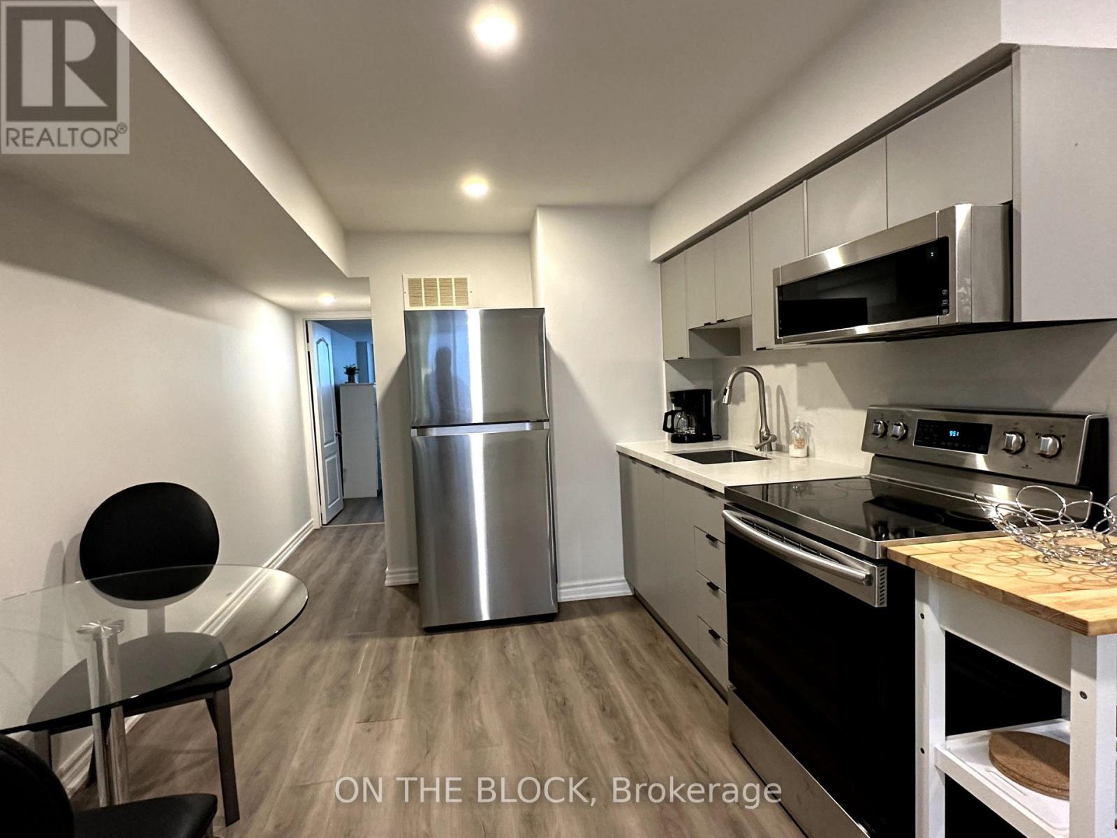 Bsmt - 49 Leslie Street, Toronto, Ontario  M4M 3C3 - Photo 6 - E12424397
