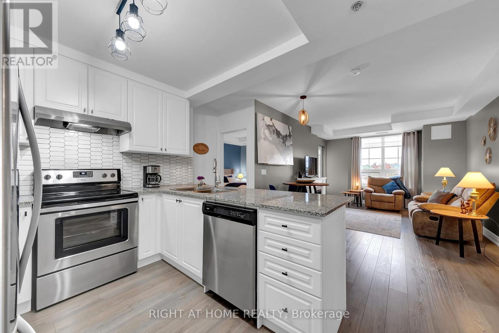 412 - 21 Brookhouse Drive, Clarington, Ontario  L1B 0V4 - Photo 11 - E12424517