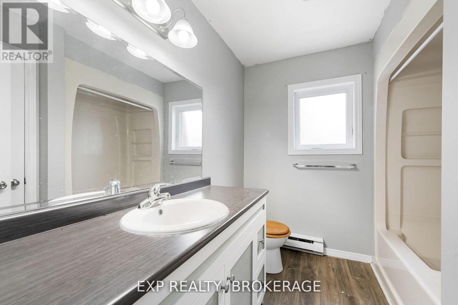 65 Queen Street, North Dundas, Ontario  K0C 1H0 - Photo 23 - X12424523