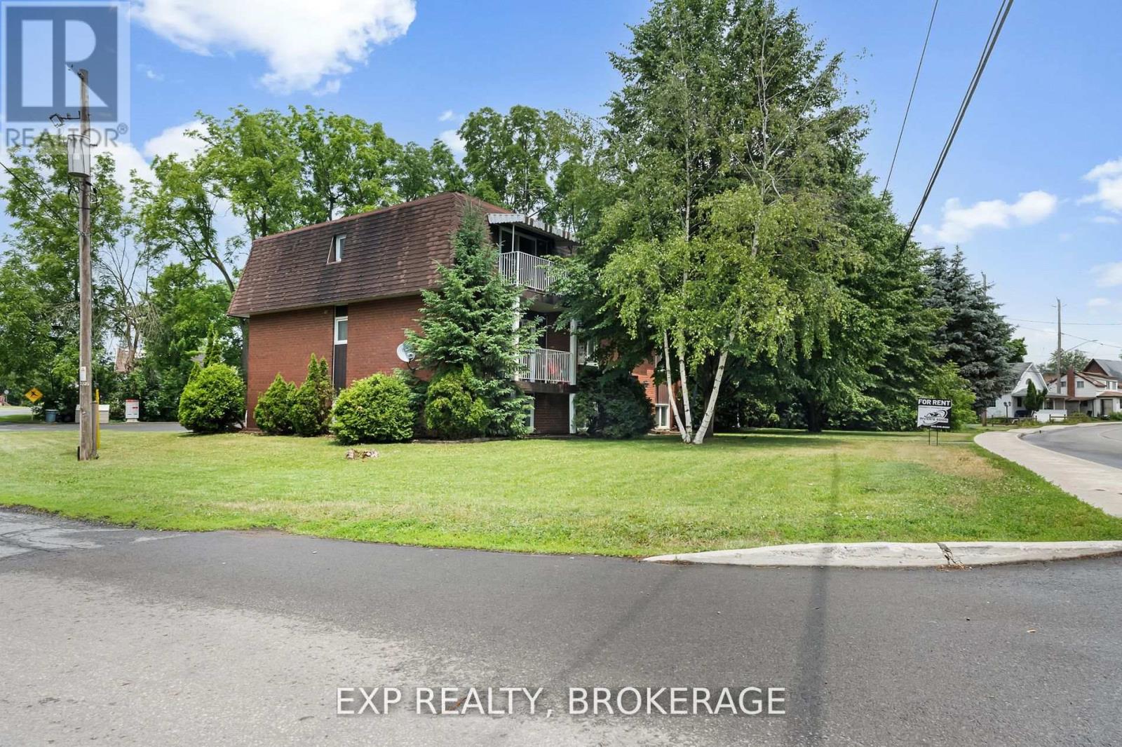 65 Queen Street, North Dundas, Ontario  K0C 1H0 - Photo 25 - X12424523