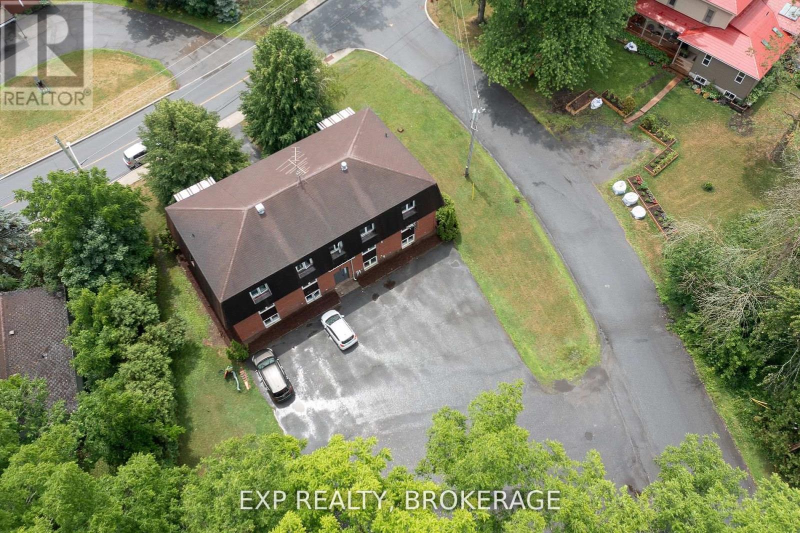 65 Queen Street, North Dundas, Ontario  K0C 1H0 - Photo 28 - X12424523