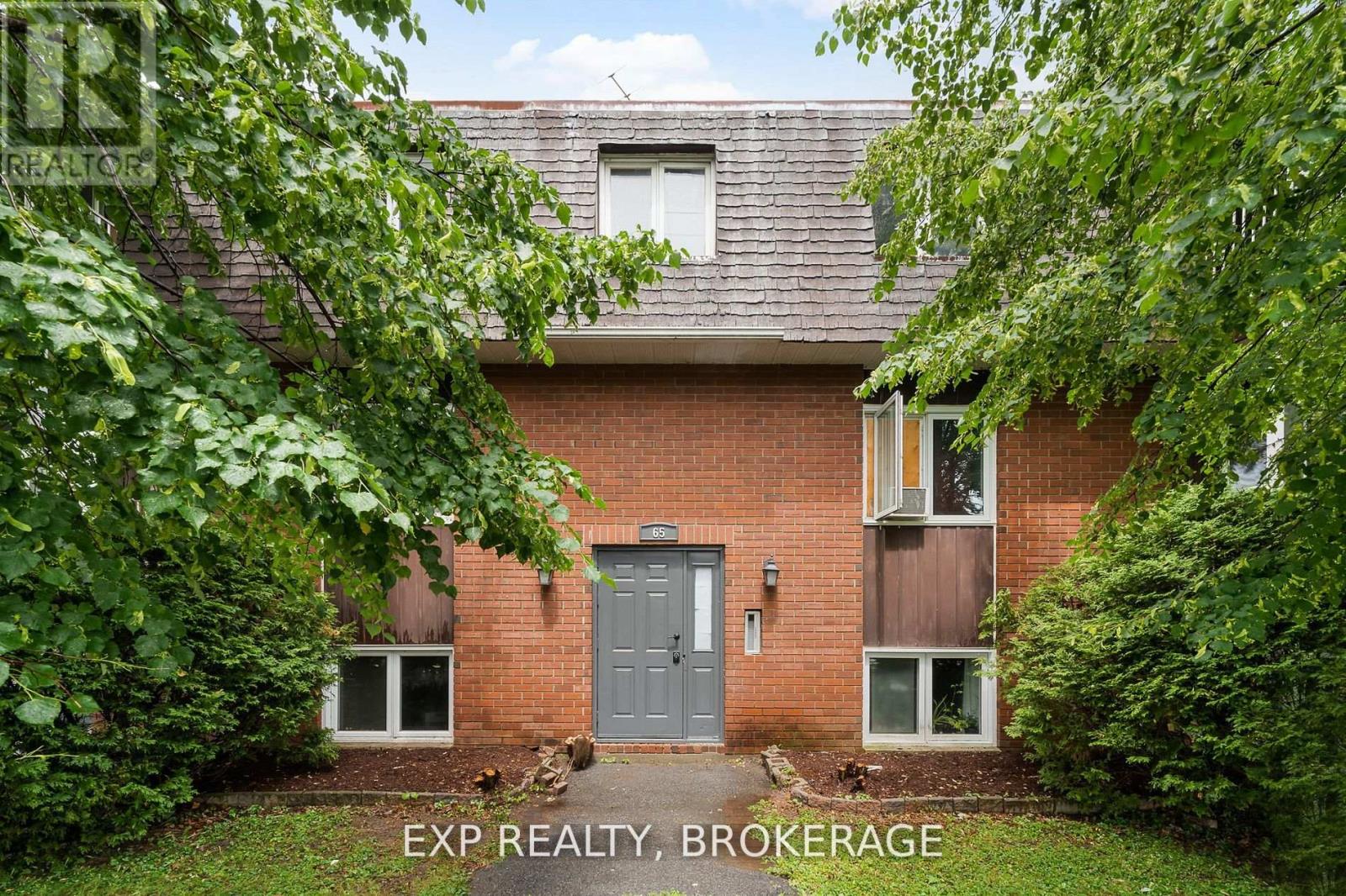 65 Queen Street, North Dundas, Ontario  K0C 1H0 - Photo 3 - X12424523