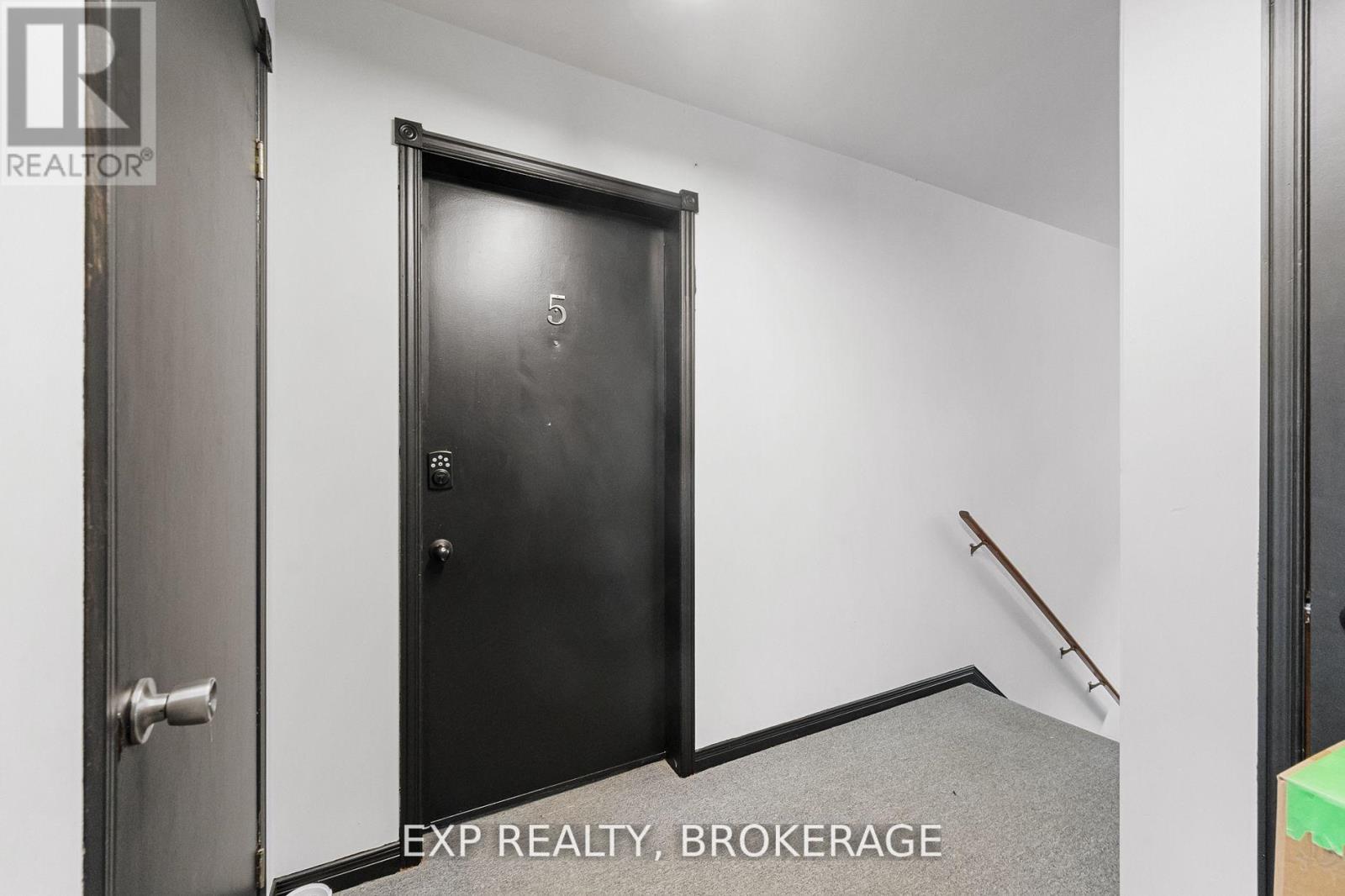 65 Queen Street, North Dundas, Ontario  K0C 1H0 - Photo 5 - X12424523