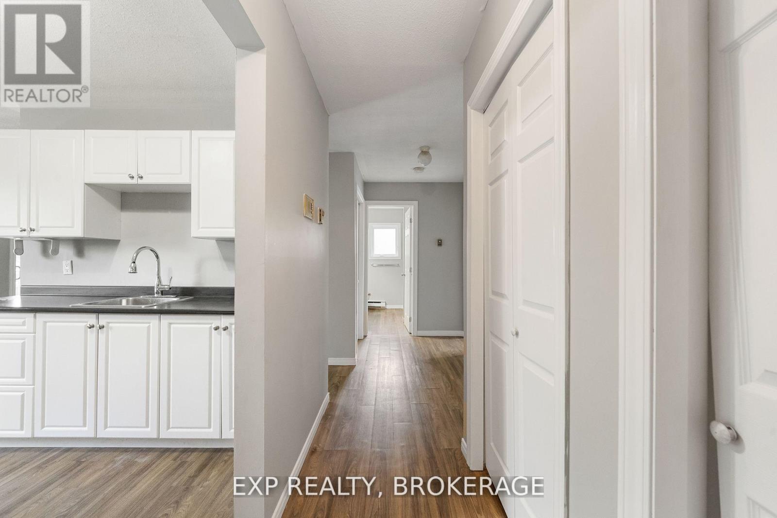 65 Queen Street, North Dundas, Ontario  K0C 1H0 - Photo 6 - X12424523