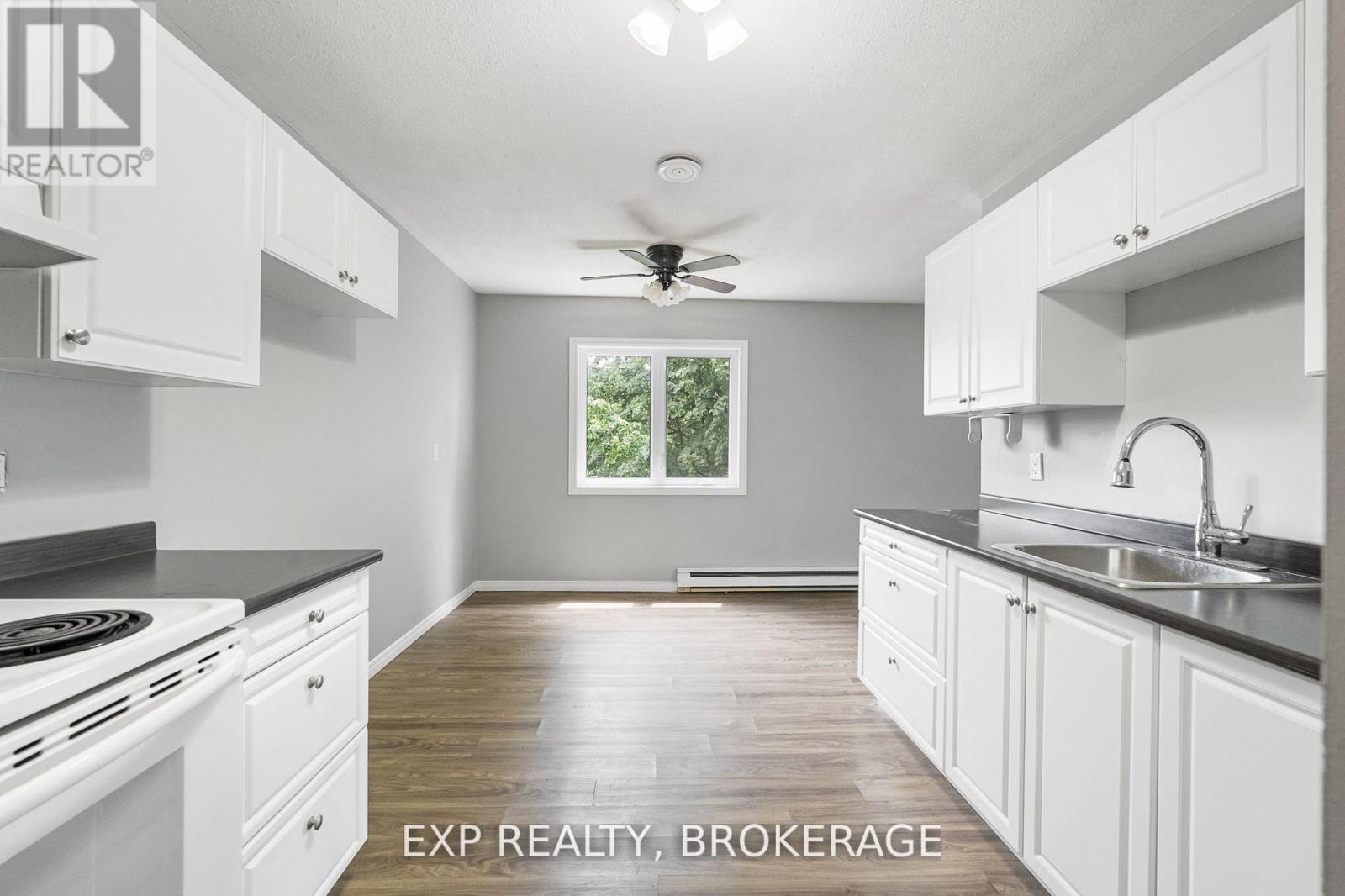65 Queen Street, North Dundas, Ontario  K0C 1H0 - Photo 8 - X12424523