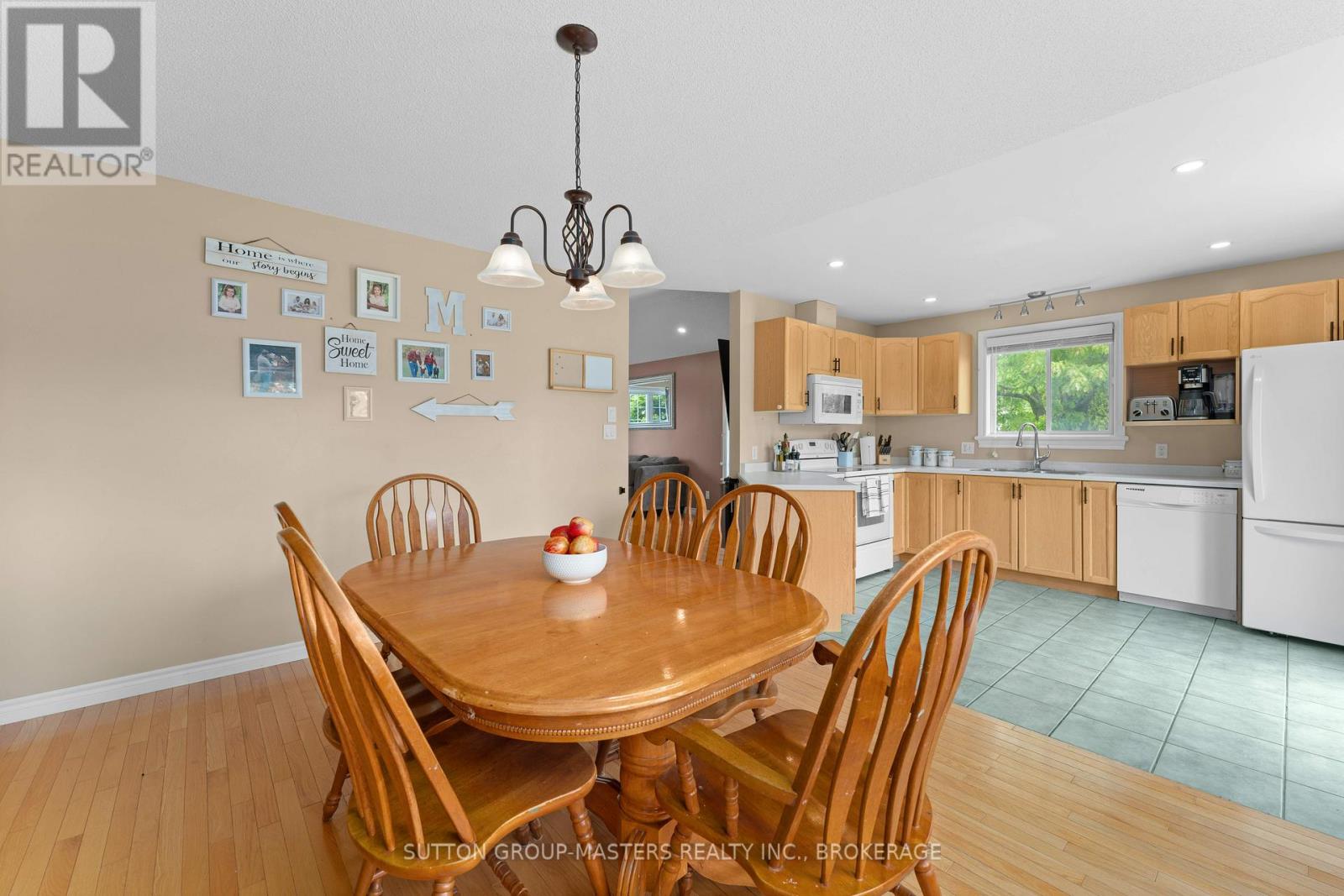 864 Ringstead Street, Kingston, Ontario  K7M 9A3 - Photo 12 - X12424555