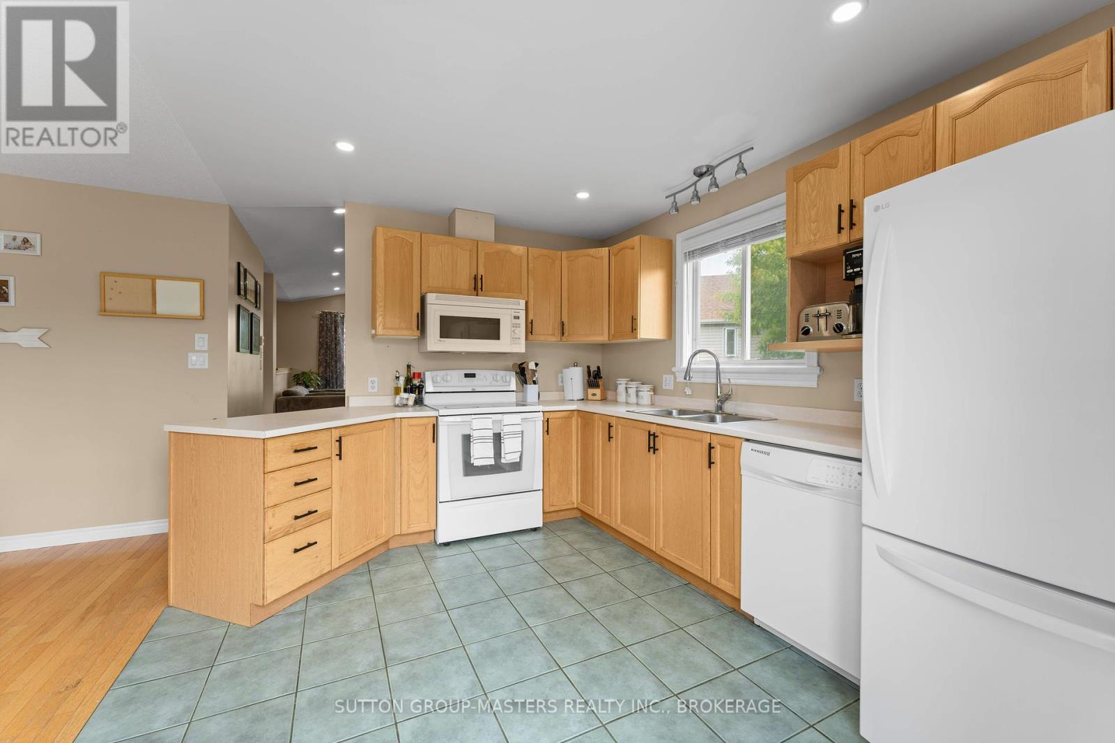 864 Ringstead Street, Kingston, Ontario  K7M 9A3 - Photo 19 - X12424555