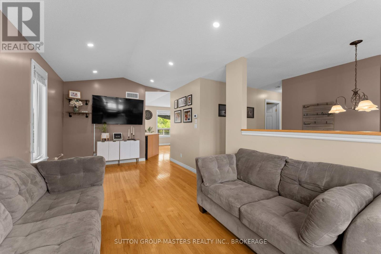 864 Ringstead Street, Kingston, Ontario  K7M 9A3 - Photo 9 - X12424555
