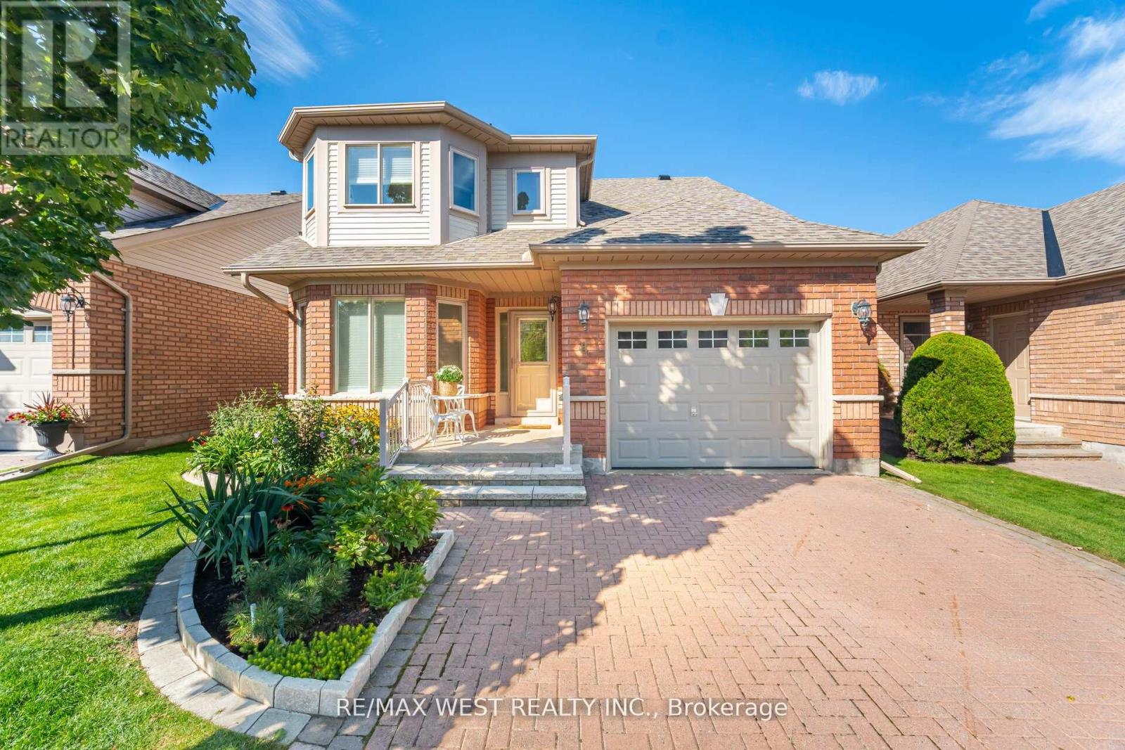 8 VIA AMICI, New Tecumseth, Ontario