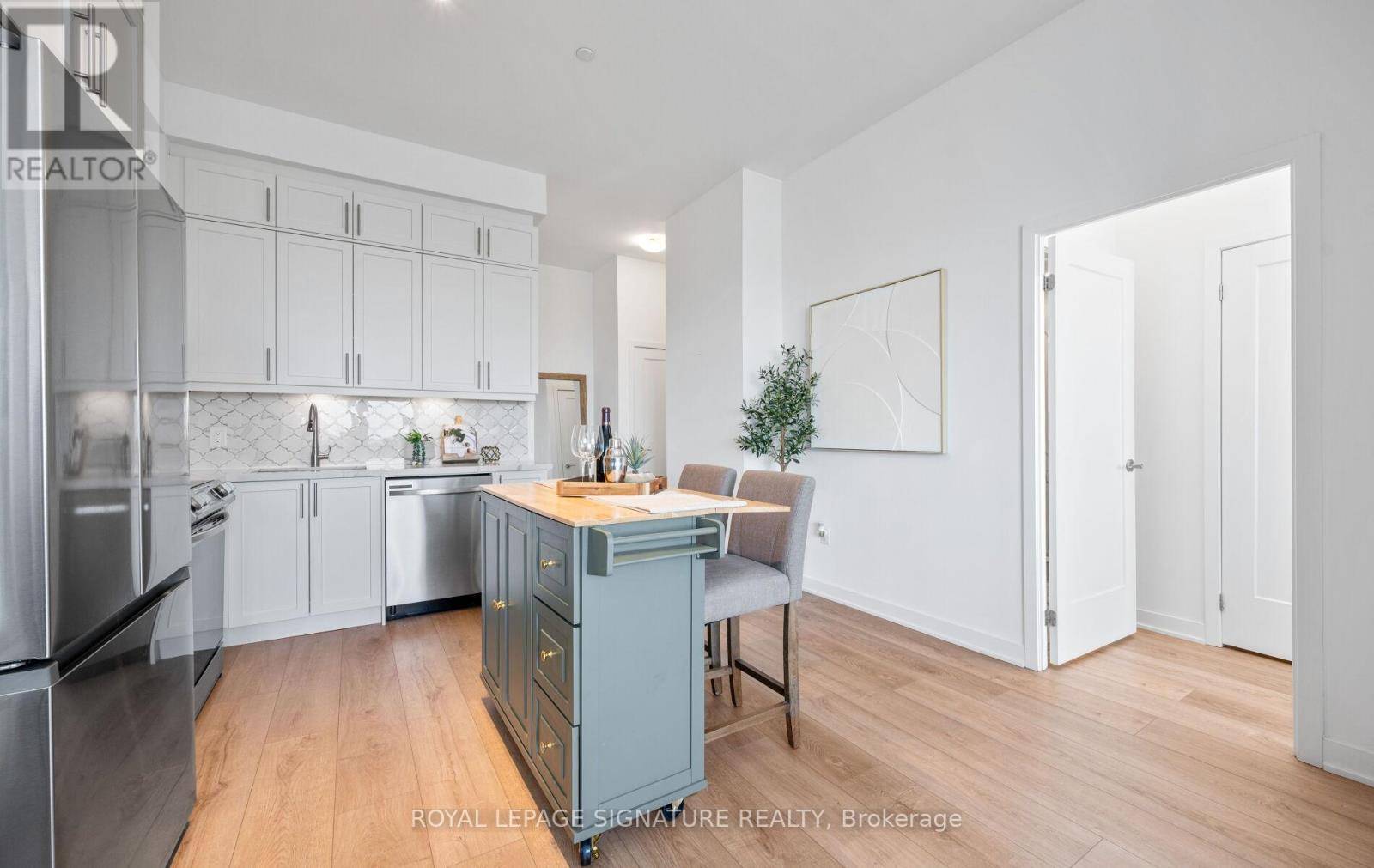 Ph07 - 105 Oneida Crescent, Richmond Hill, Ontario  L4B 0H6 - Photo 10 - N12424394