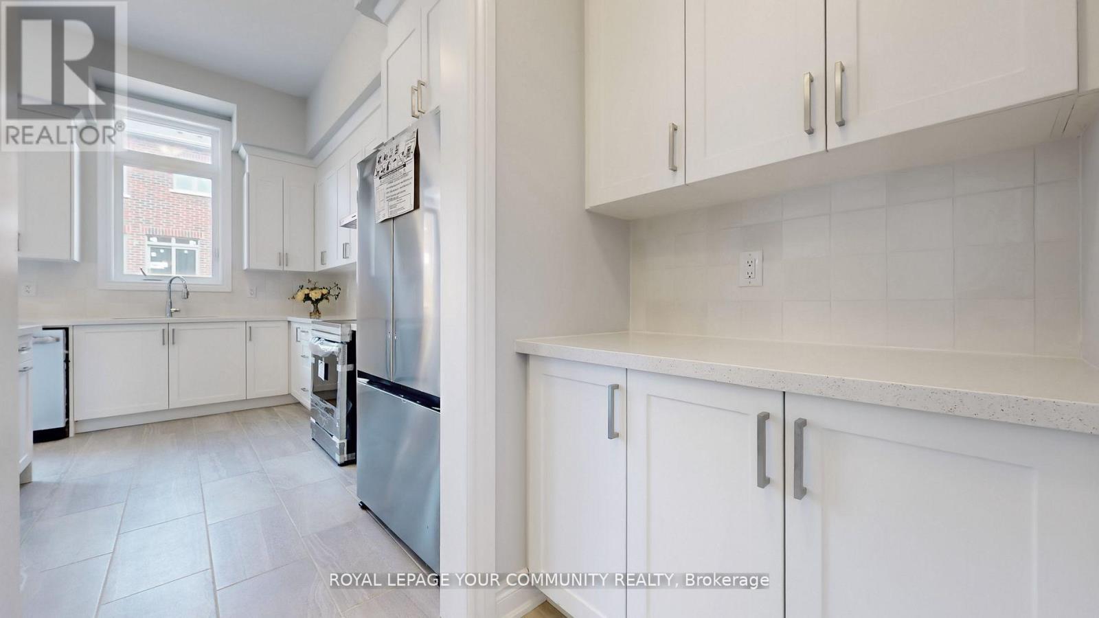 158 Harvey Bunker Crescent, Markham, Ontario  L6C 3M8 - Photo 15 - N12424398