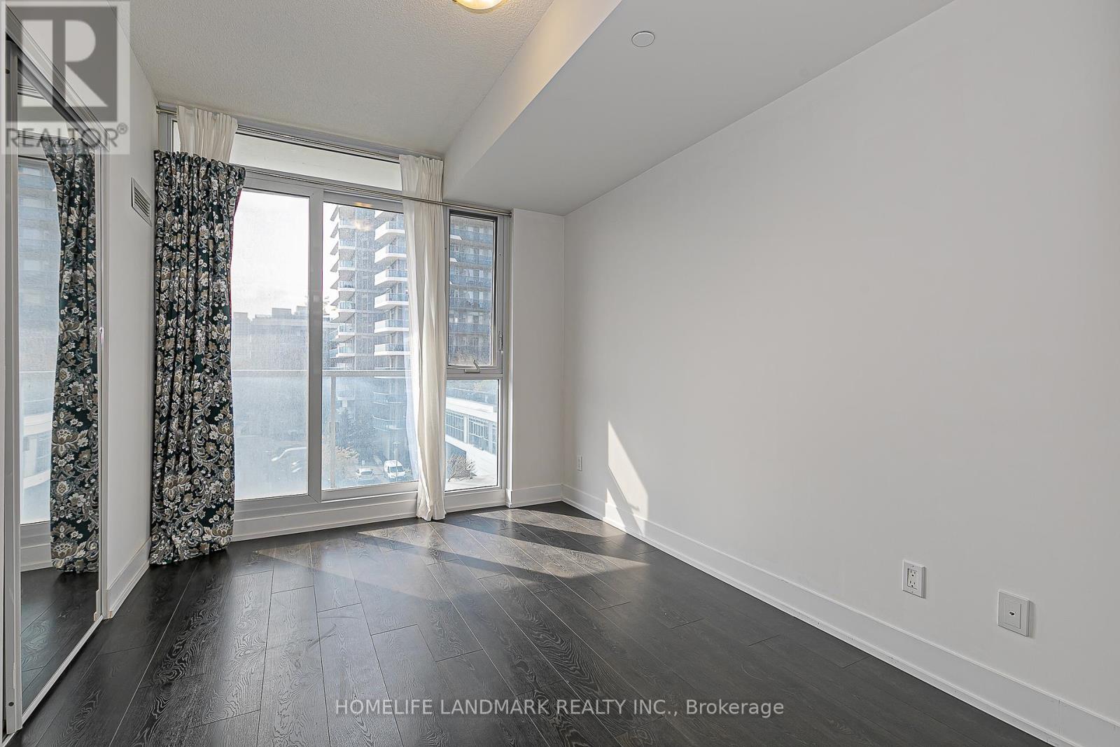 503 - 9471 Yonge Street, Richmond Hill, Ontario  L4C 0Z5 - Photo 20 - N12424399