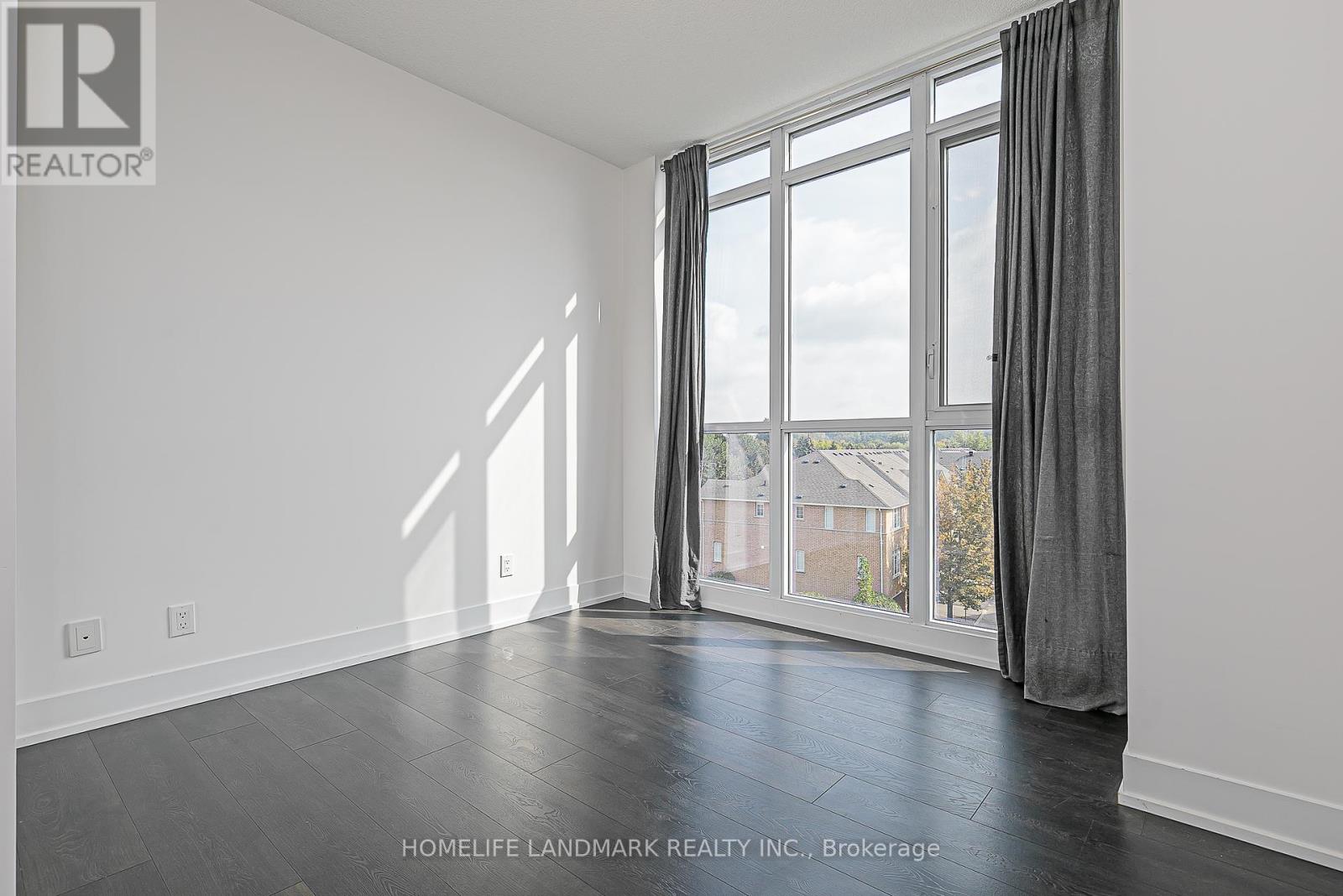 503 - 9471 Yonge Street, Richmond Hill, Ontario  L4C 0Z5 - Photo 24 - N12424399