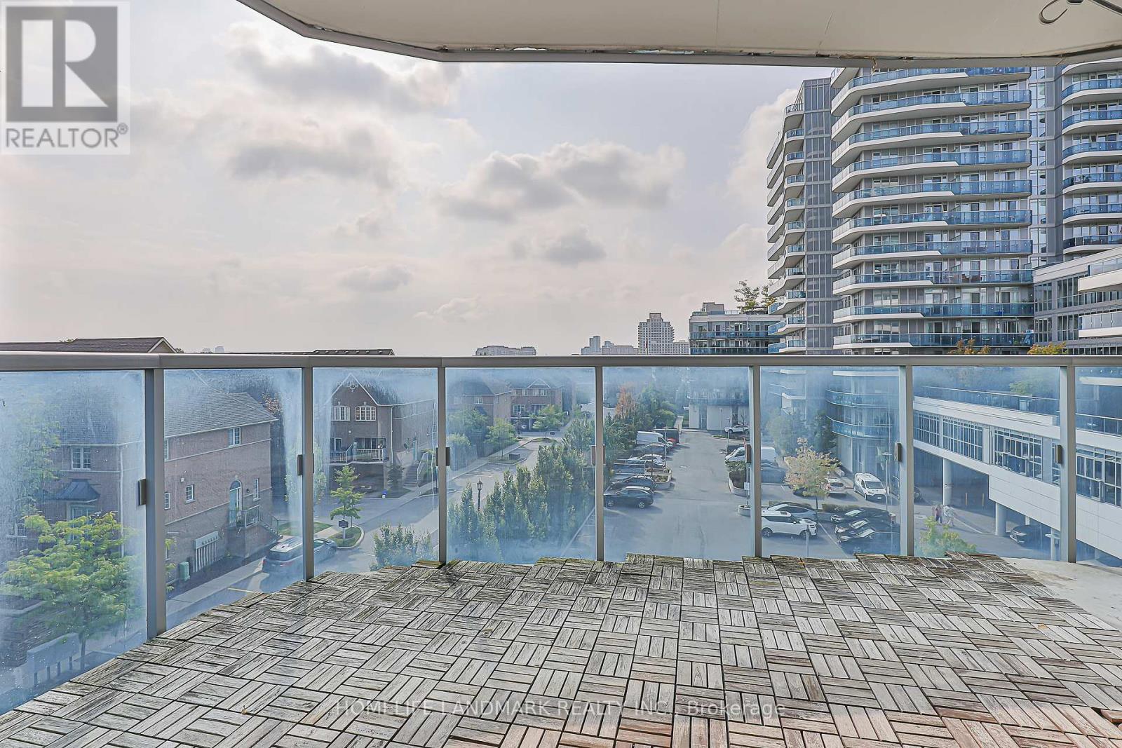 503 - 9471 Yonge Street, Richmond Hill, Ontario  L4C 0Z5 - Photo 37 - N12424399