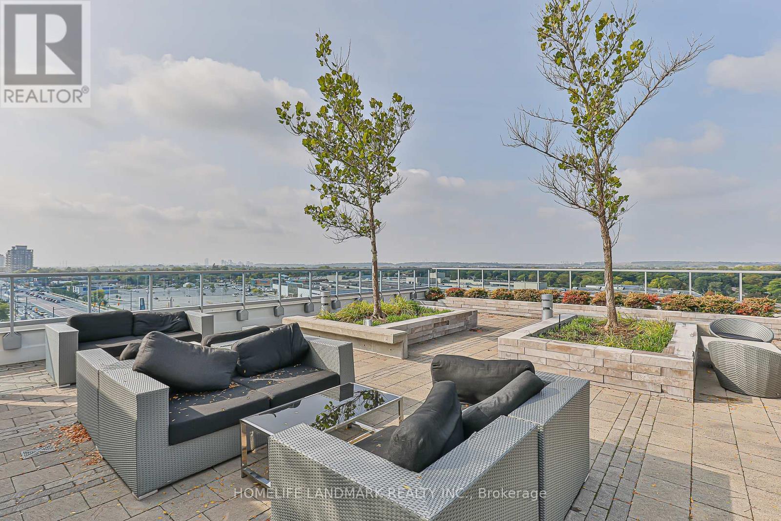 503 - 9471 Yonge Street, Richmond Hill, Ontario  L4C 0Z5 - Photo 46 - N12424399