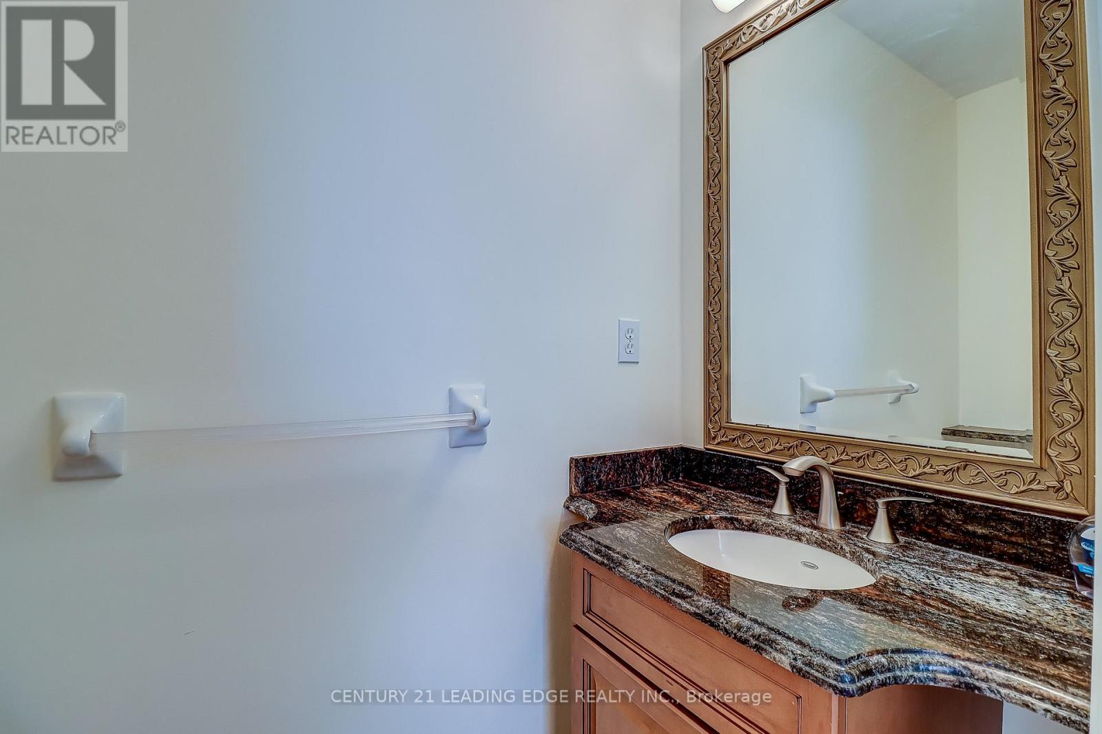 37 Wiltshire Drive, Markham (Berczy), Ontario  L6C 2N2 - Photo 22 - N12424436