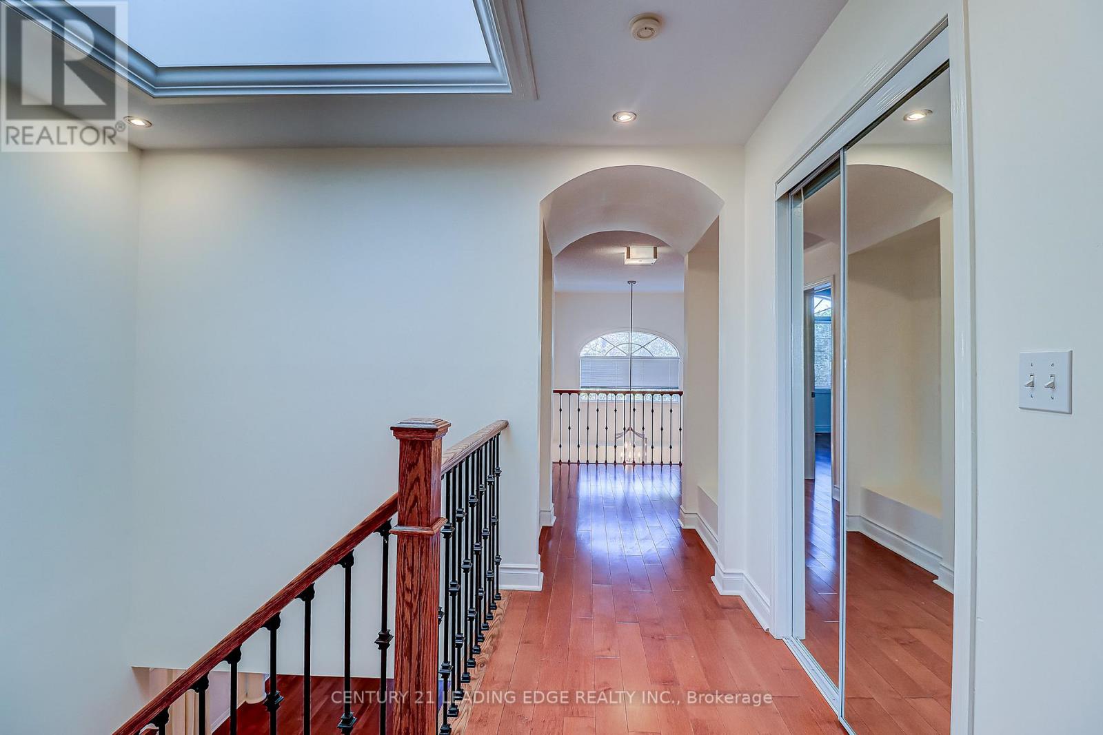 37 Wiltshire Drive, Markham (Berczy), Ontario  L6C 2N2 - Photo 36 - N12424436