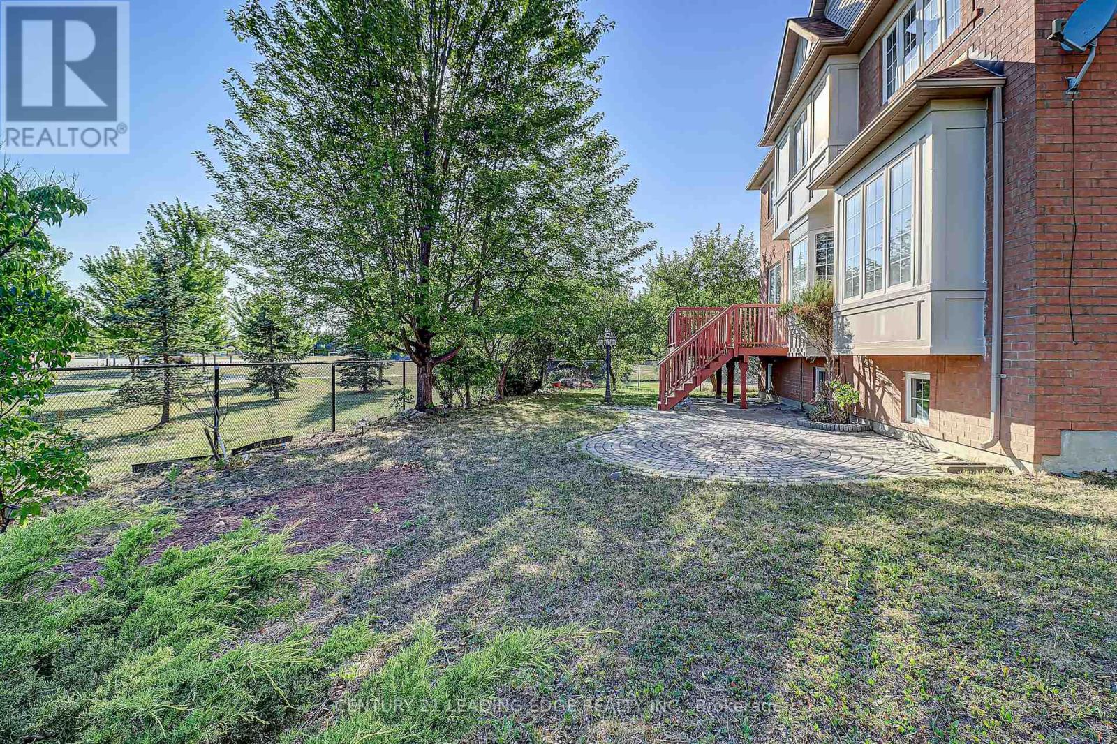37 Wiltshire Drive, Markham (Berczy), Ontario  L6C 2N2 - Photo 47 - N12424436