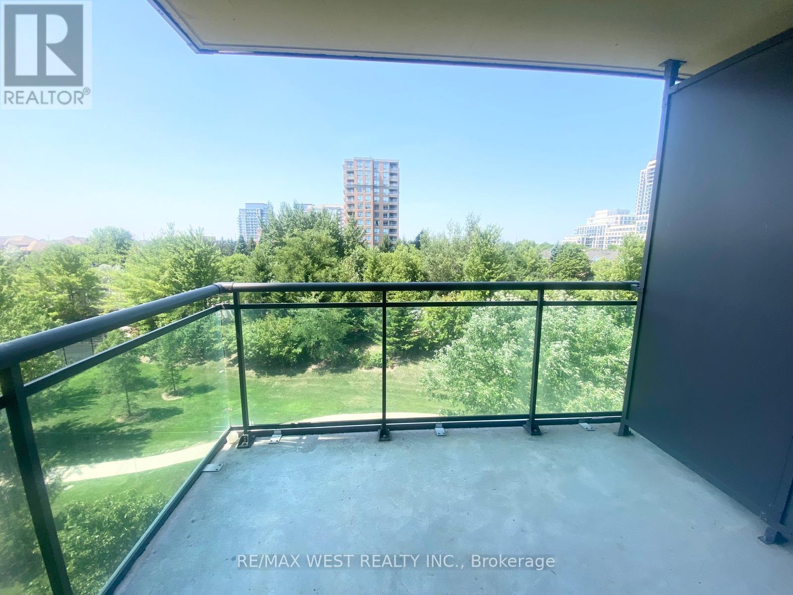 512 - 330 Red Maple Road W, Richmond Hill (Langstaff), Ontario  L4C 0T6 - Photo 15 - N12424447