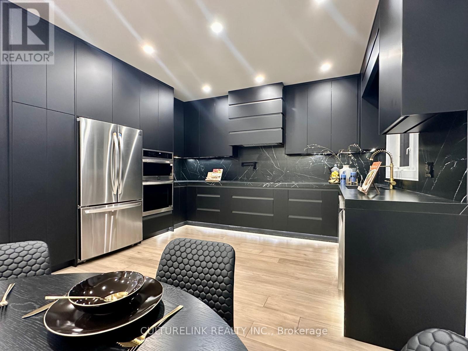 113 Riverwalk Drive, Markham, Ontario  L6B 0B8 - Photo 15 - N12424475