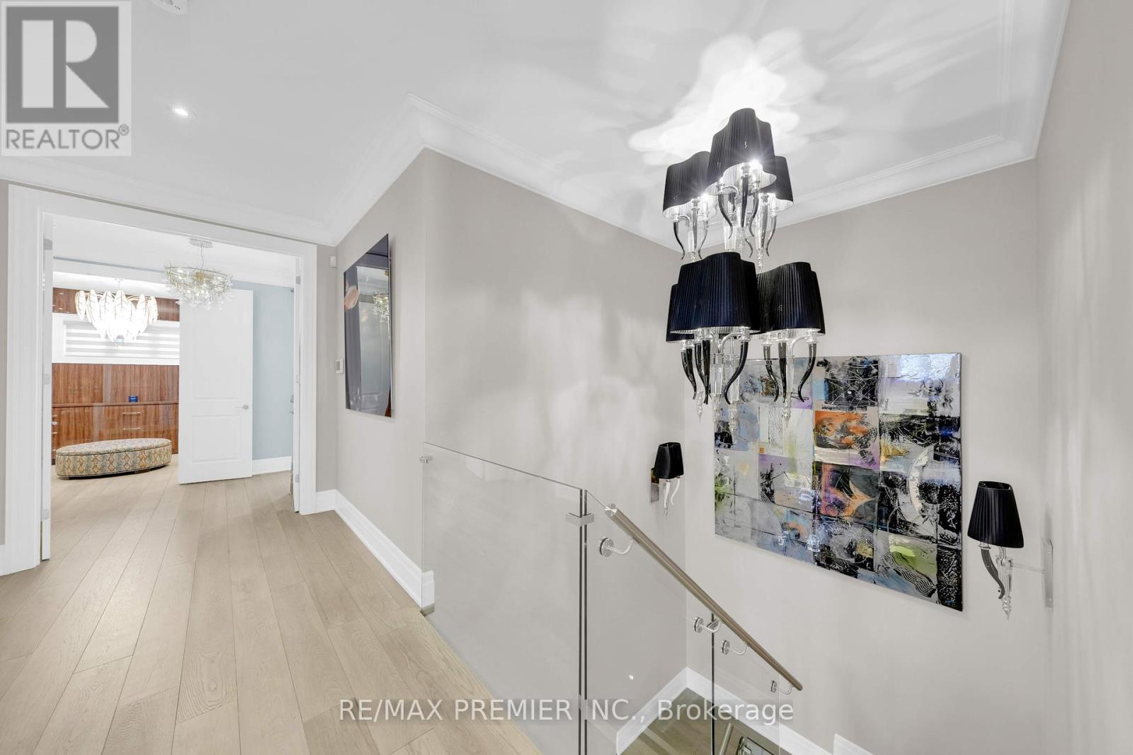 19 Petrolia Court, Richmond Hill, Ontario  L4C 0C2 - Photo 16 - N12424477