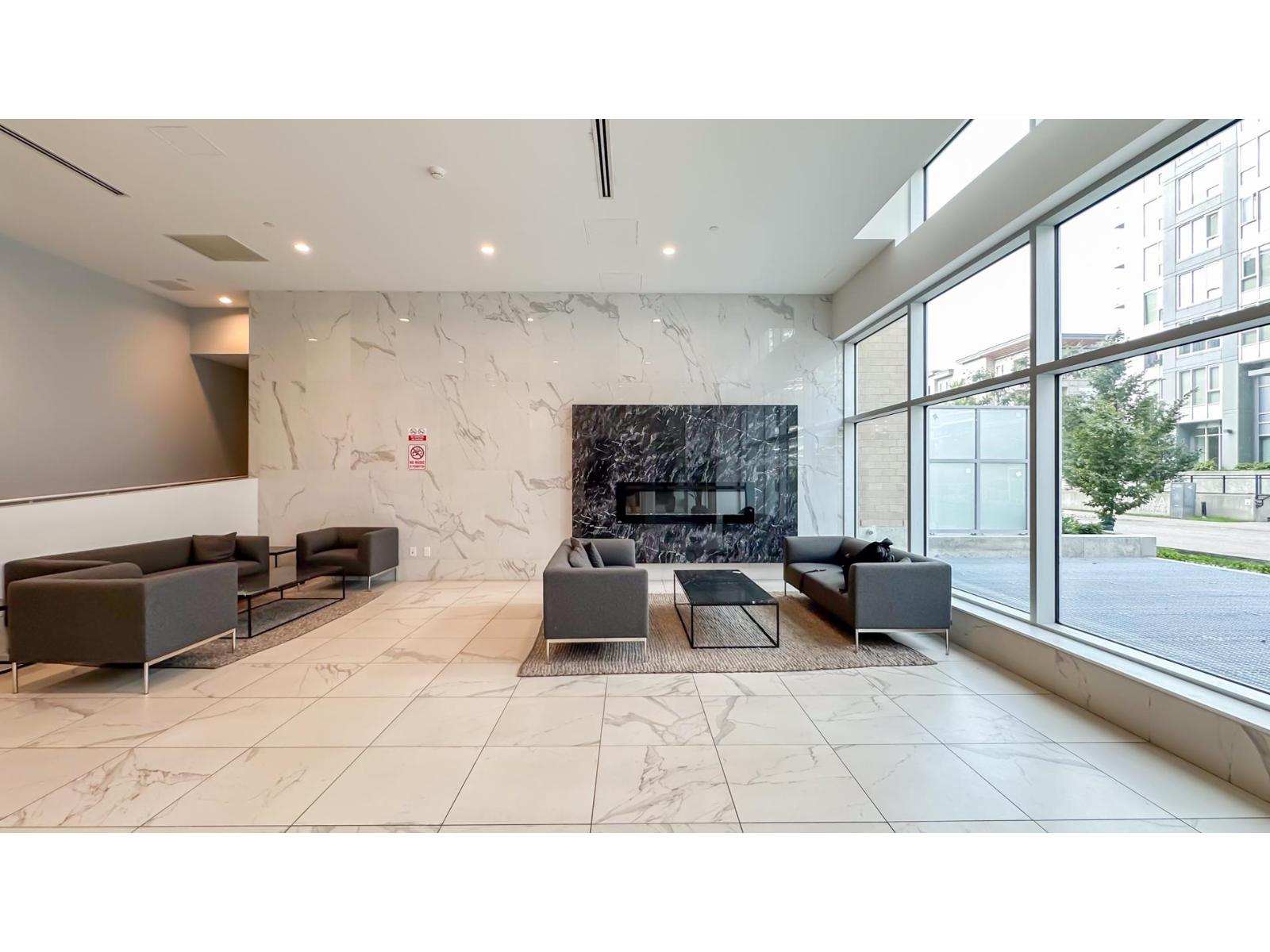 2211 13350 Central Avenue, Surrey, British Columbia  V3T 0S1 - Photo 3 - R3047607