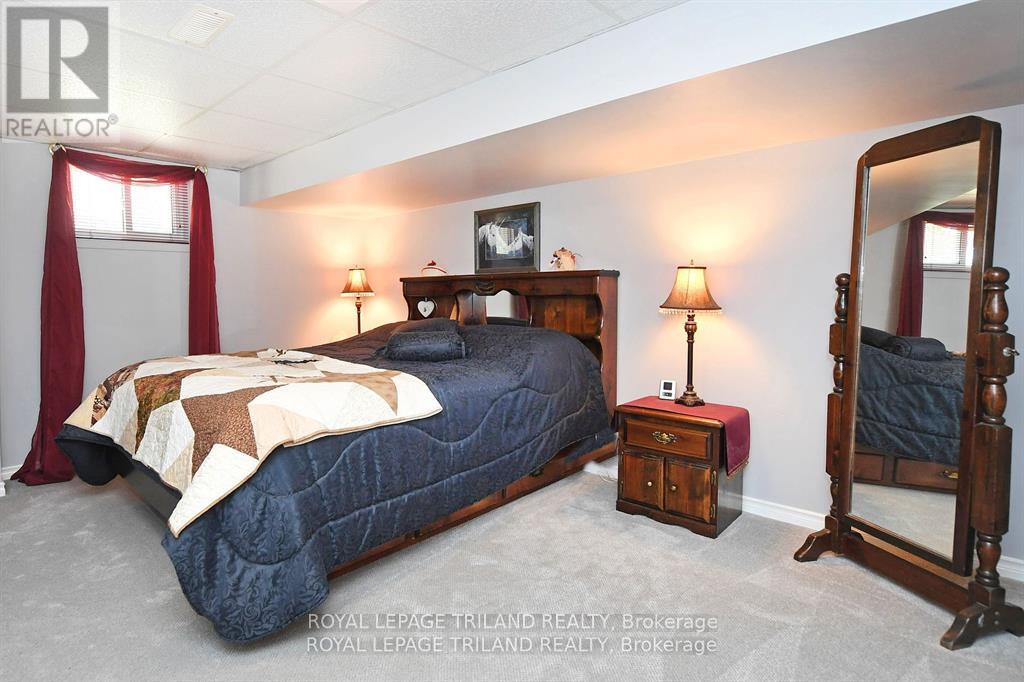 5103 Dundas Street, Middlesex Centre, Ontario  N0M 2P0 - Photo 13 - X12424528