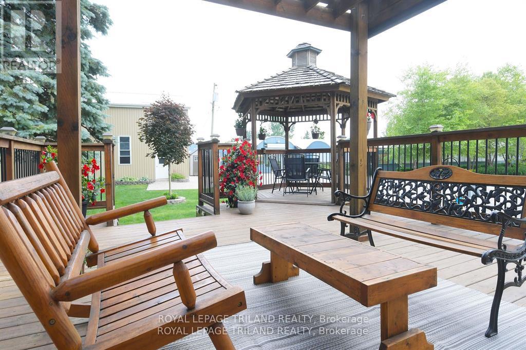 5103 Dundas Street, Middlesex Centre, Ontario  N0M 2P0 - Photo 20 - X12424528