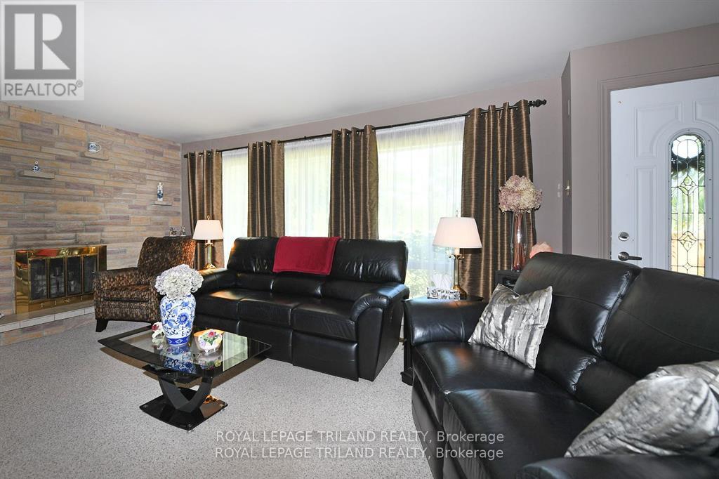 5103 Dundas Street, Middlesex Centre, Ontario  N0M 2P0 - Photo 4 - X12424528