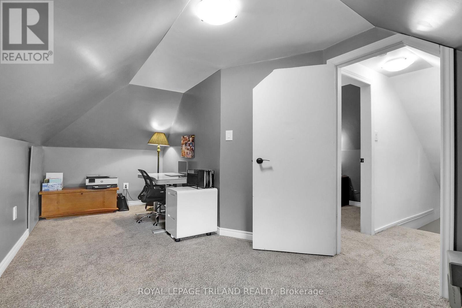 86 Kains Street, St. Thomas, Ontario  N5P 1N7 - Photo 26 - X12424548