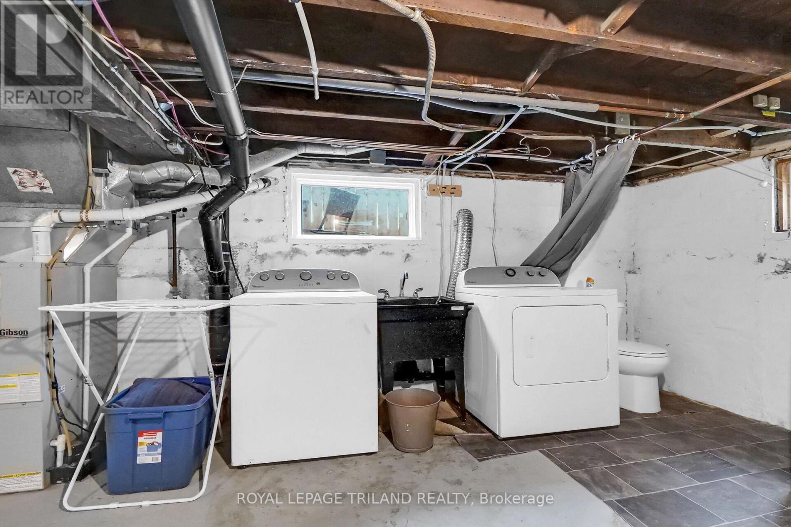 86 Kains Street, St. Thomas, Ontario  N5P 1N7 - Photo 32 - X12424548